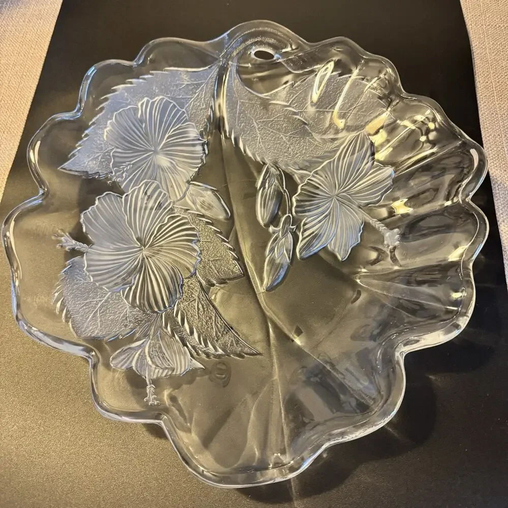 Savoir Vivre Etched Frosted 12” Glass Serving Plate Hibiscus‎ Design